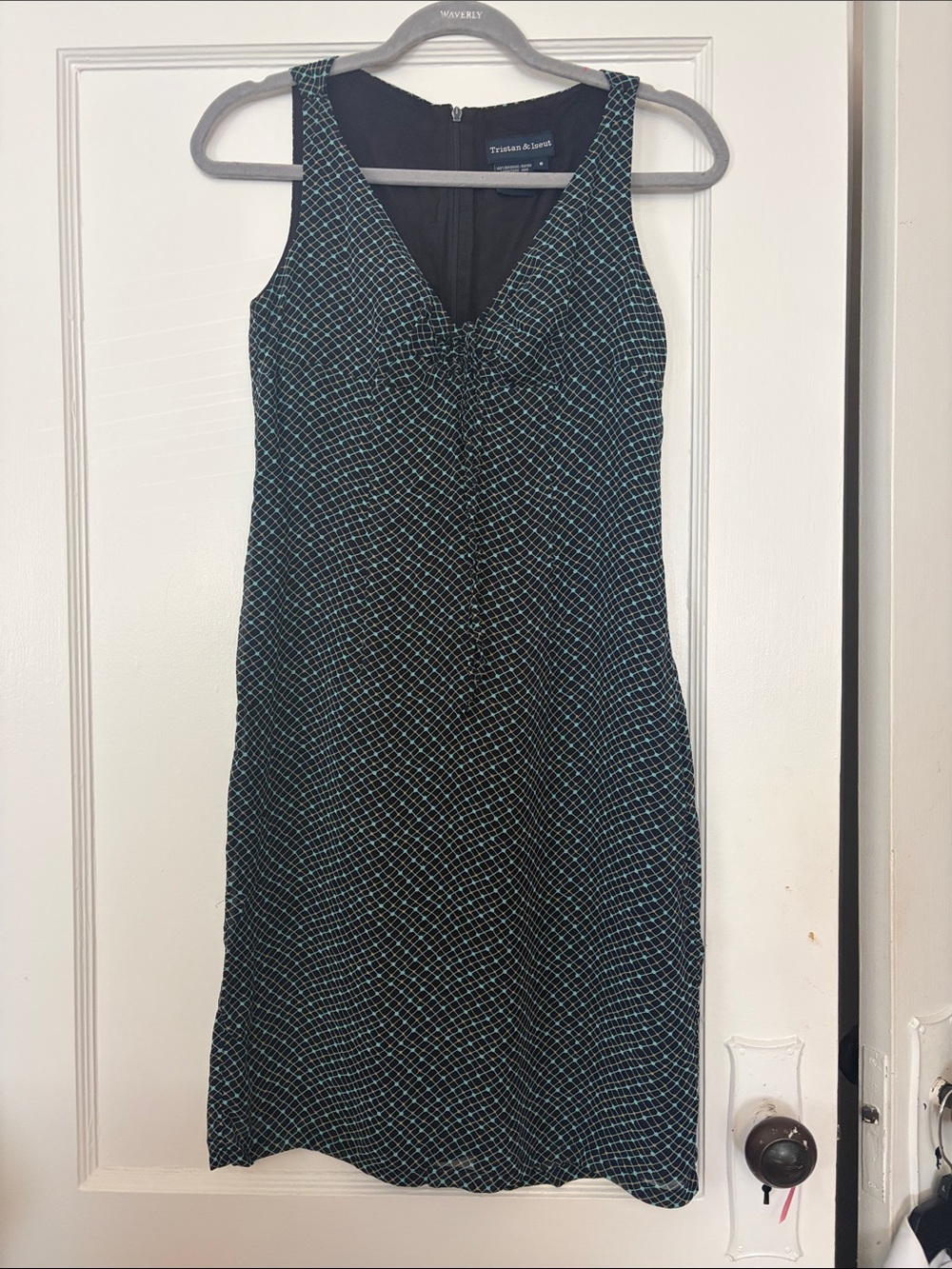 Tristan & Iseut 90’s Black Teal gold Grid V-Neck with string to tie slit in back